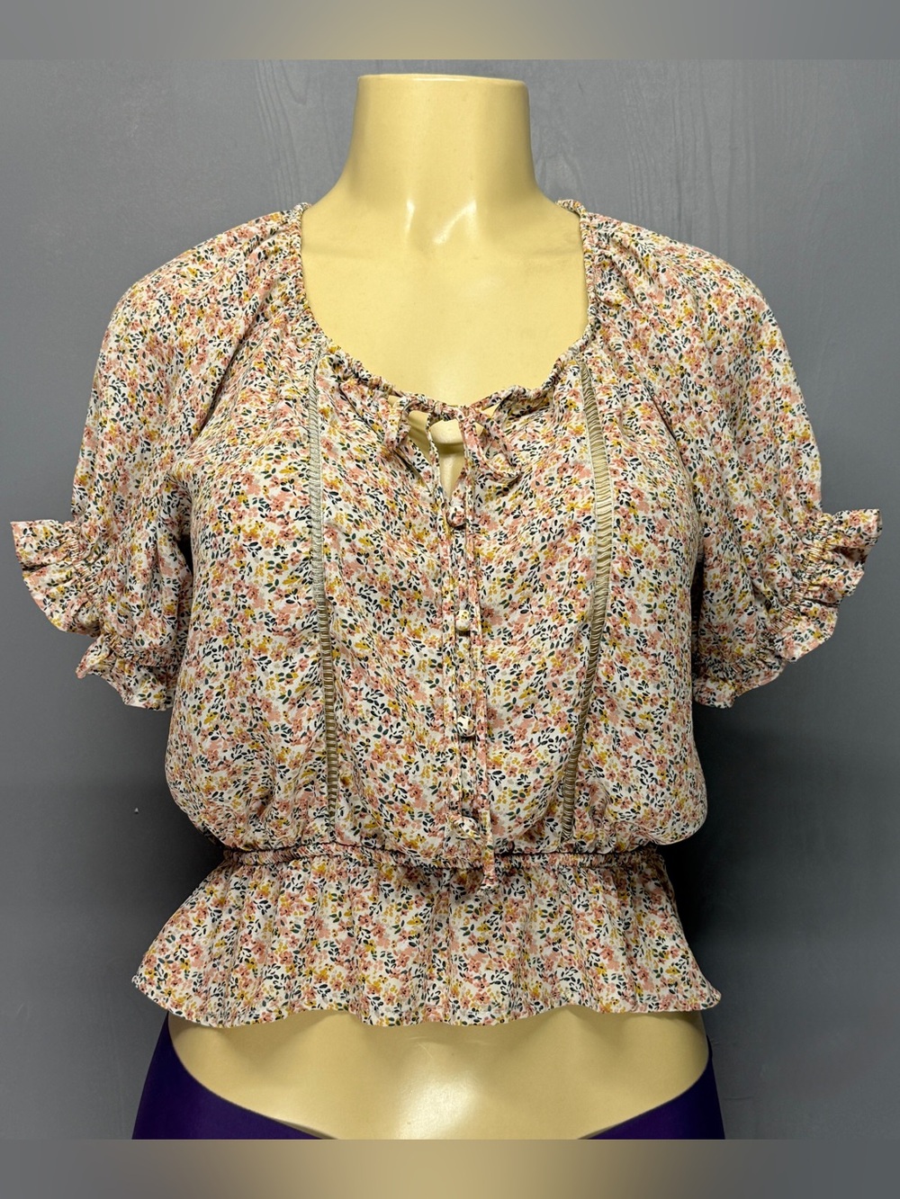 Sienna Sky Medium Floral Peasant Blouse Ruffle Sleeve Boho Top